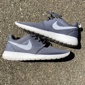 Gray Nike Roshe One